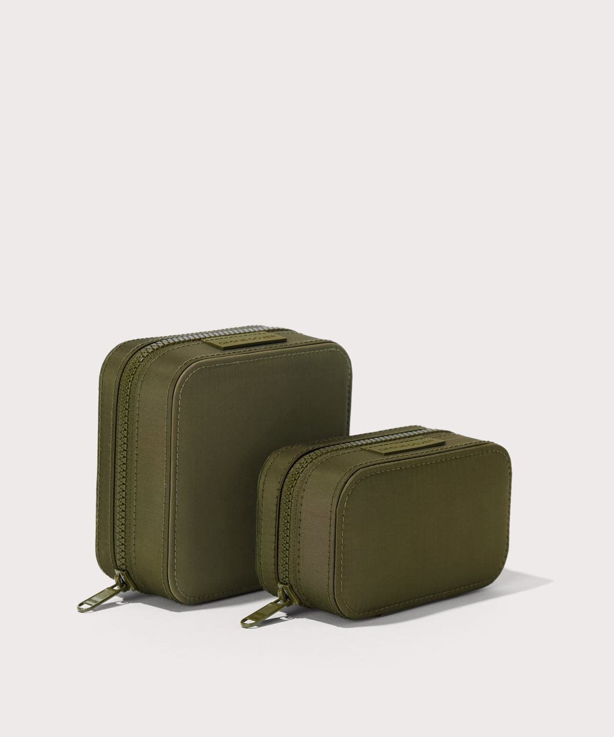 Frankie Jewelry Case in Dark Moss. Large - Image 4