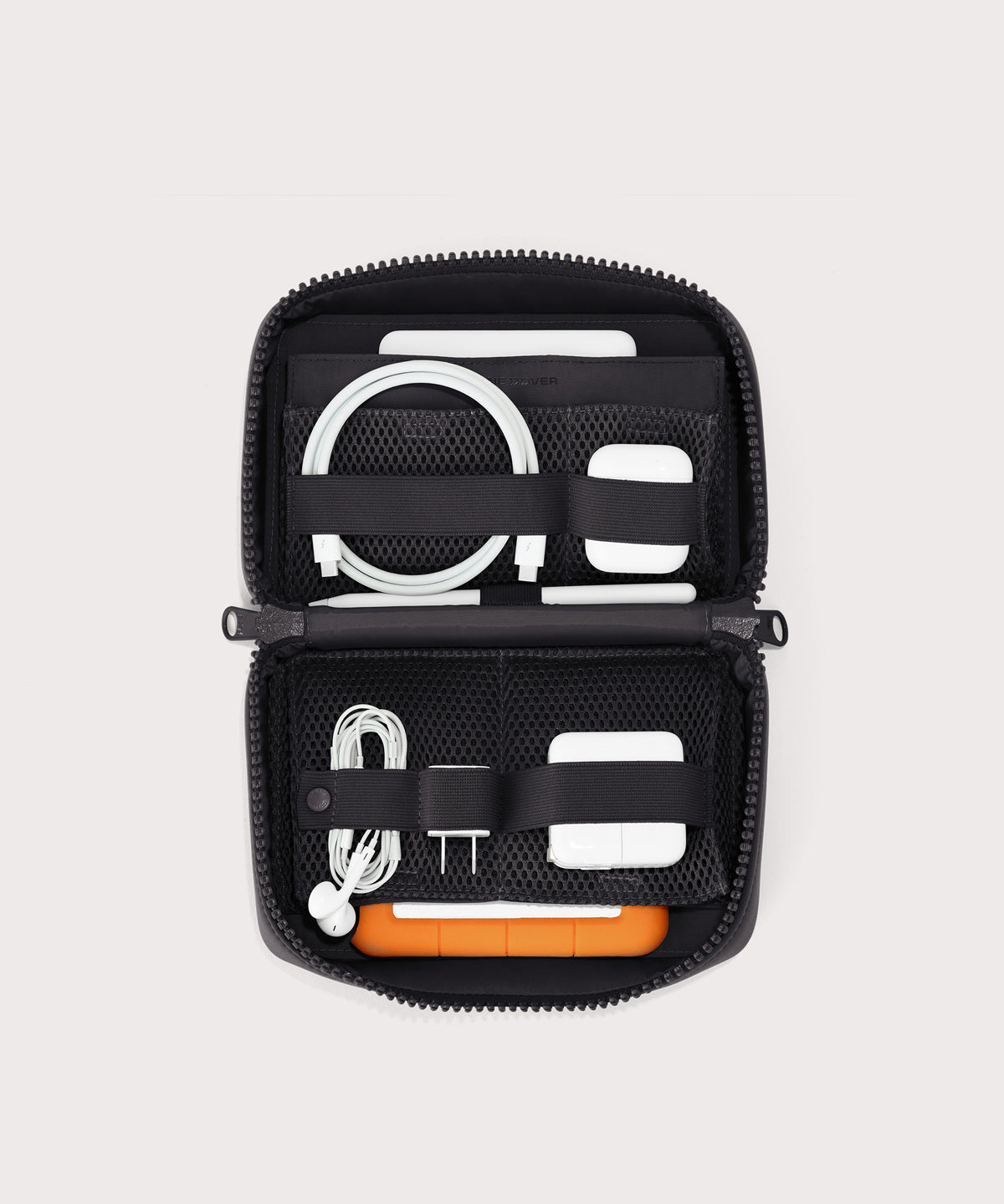 Arlo Tech Organizer in Onyx. Large - Image 2