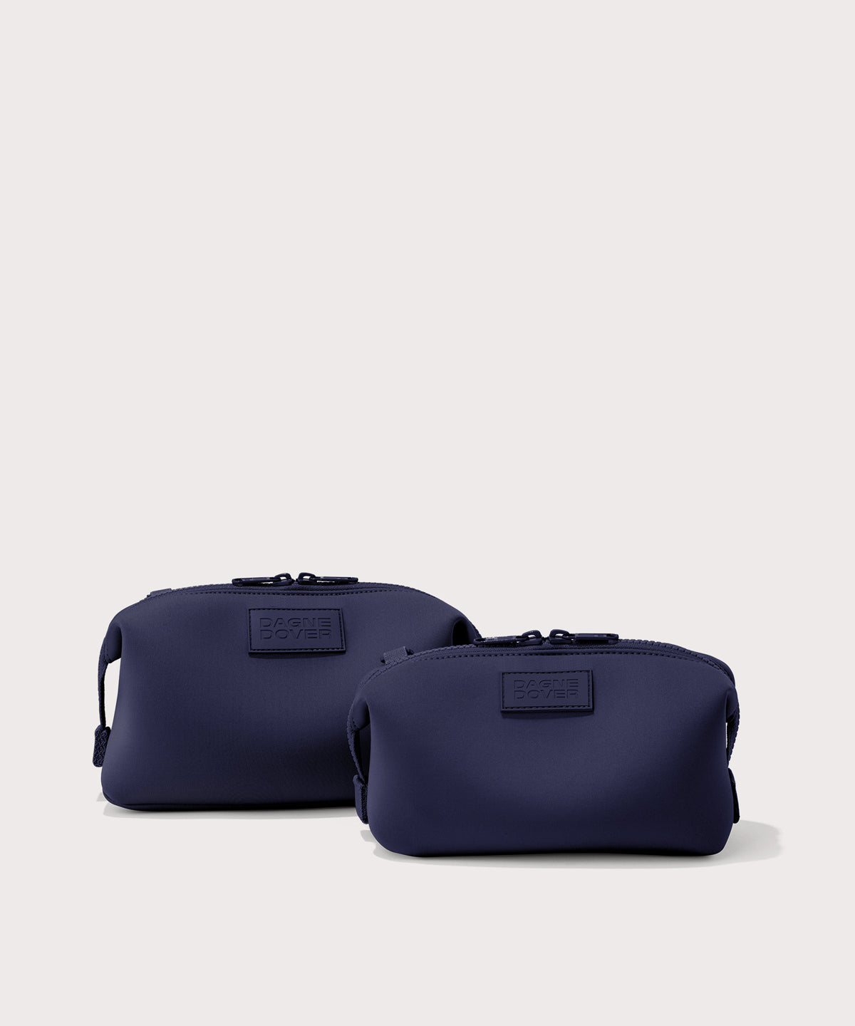 Hunter Toiletry Bag in Storm. Small - Image 3