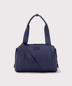 Landon Carryall in Storm. Medium