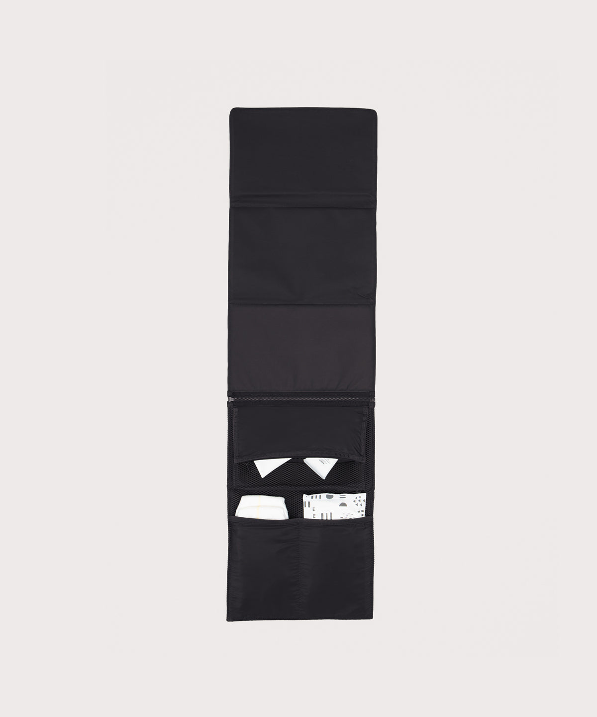 Joey Changing Kit in Onyx - Image 2