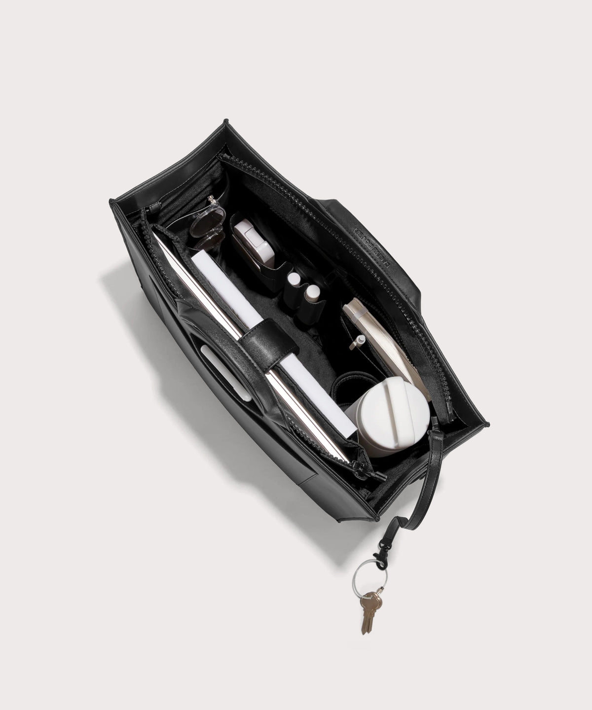 Daily Tote in Onyx. Large - Image 2