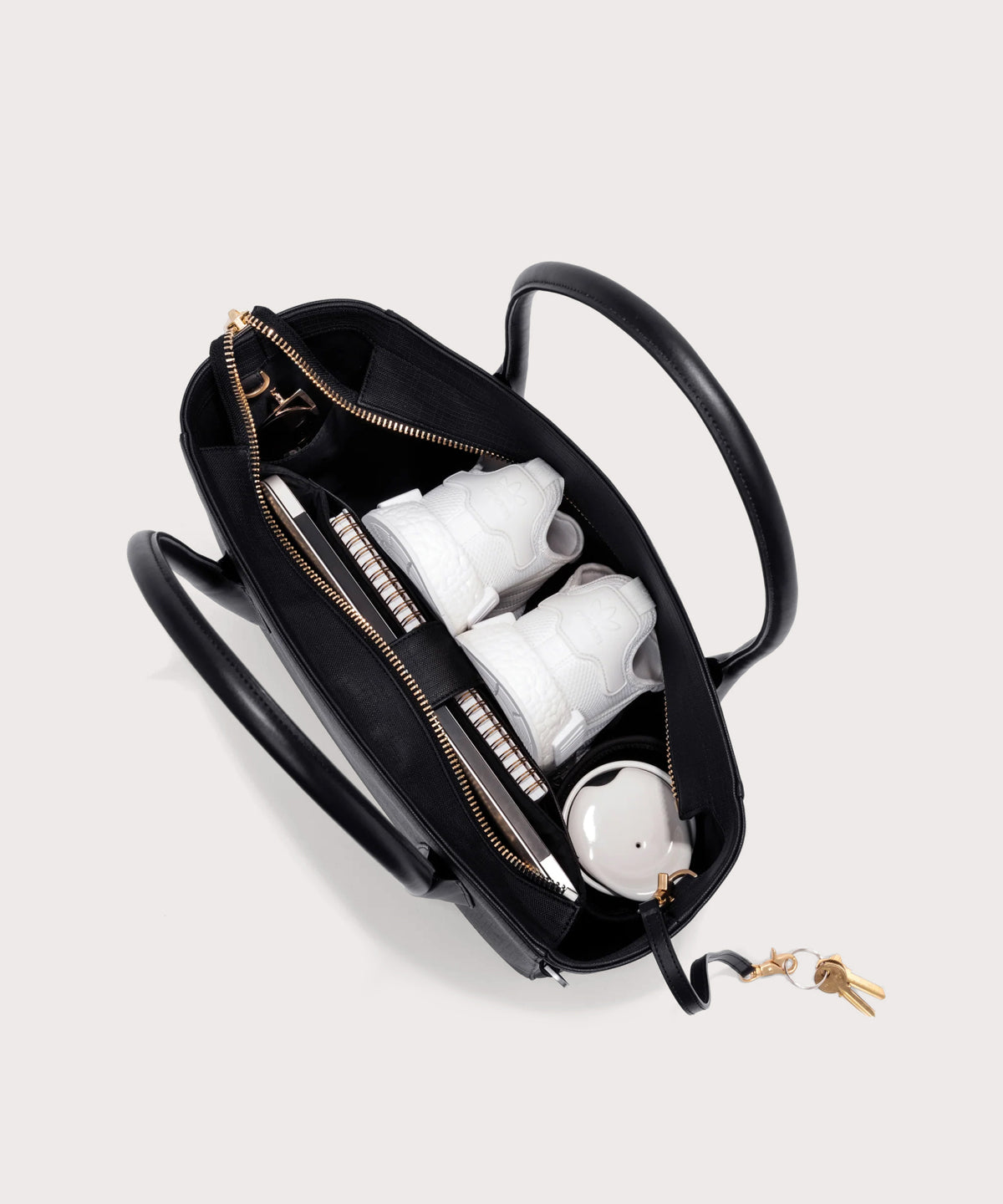 Signature Tote in Onyx. Legend - Image 2