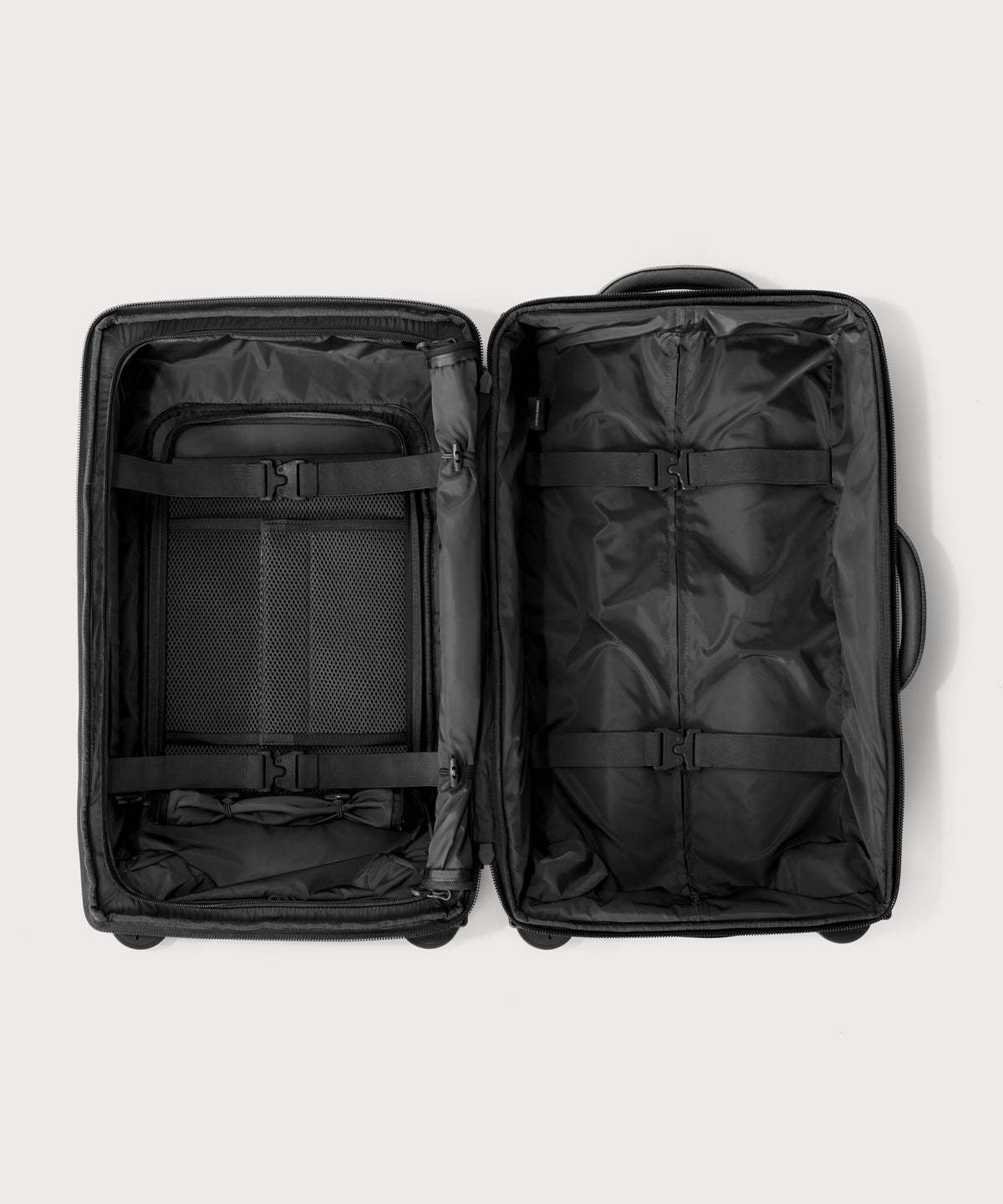 Seattle Carry-On Luggage in Onyx. Larger - 23.5 inch - Image 7