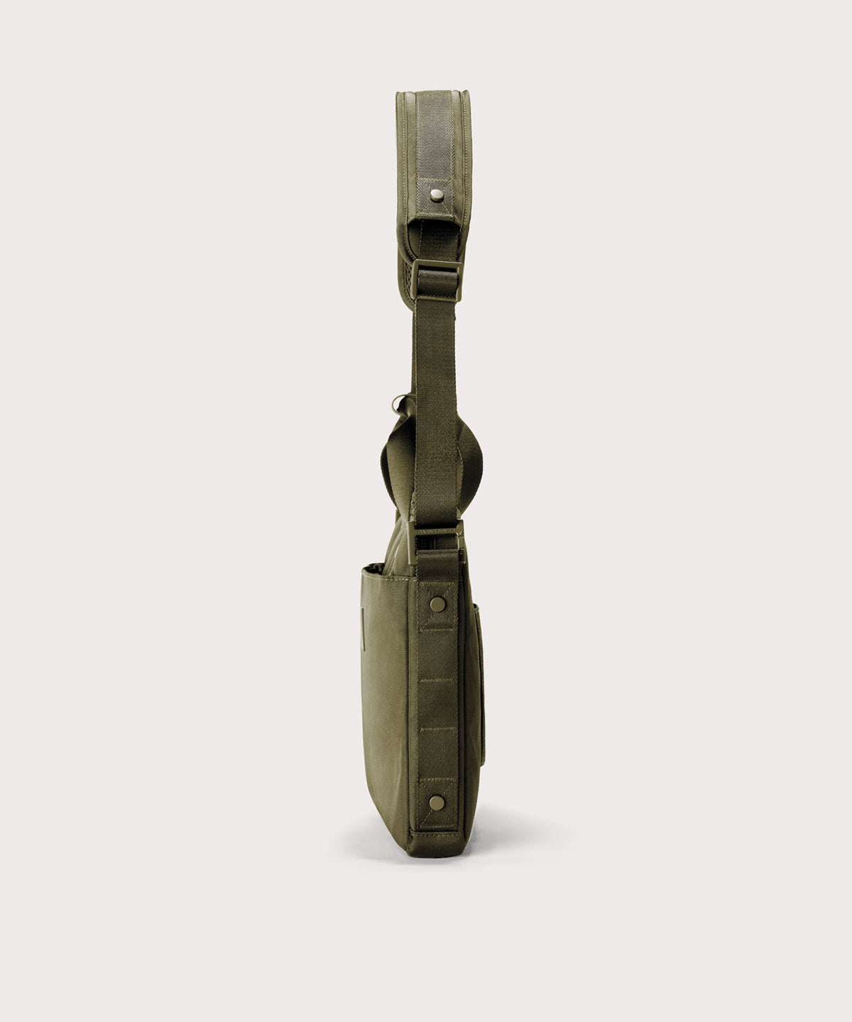 Oslo Slim Laptop Bag in Dark Moss - Image 5